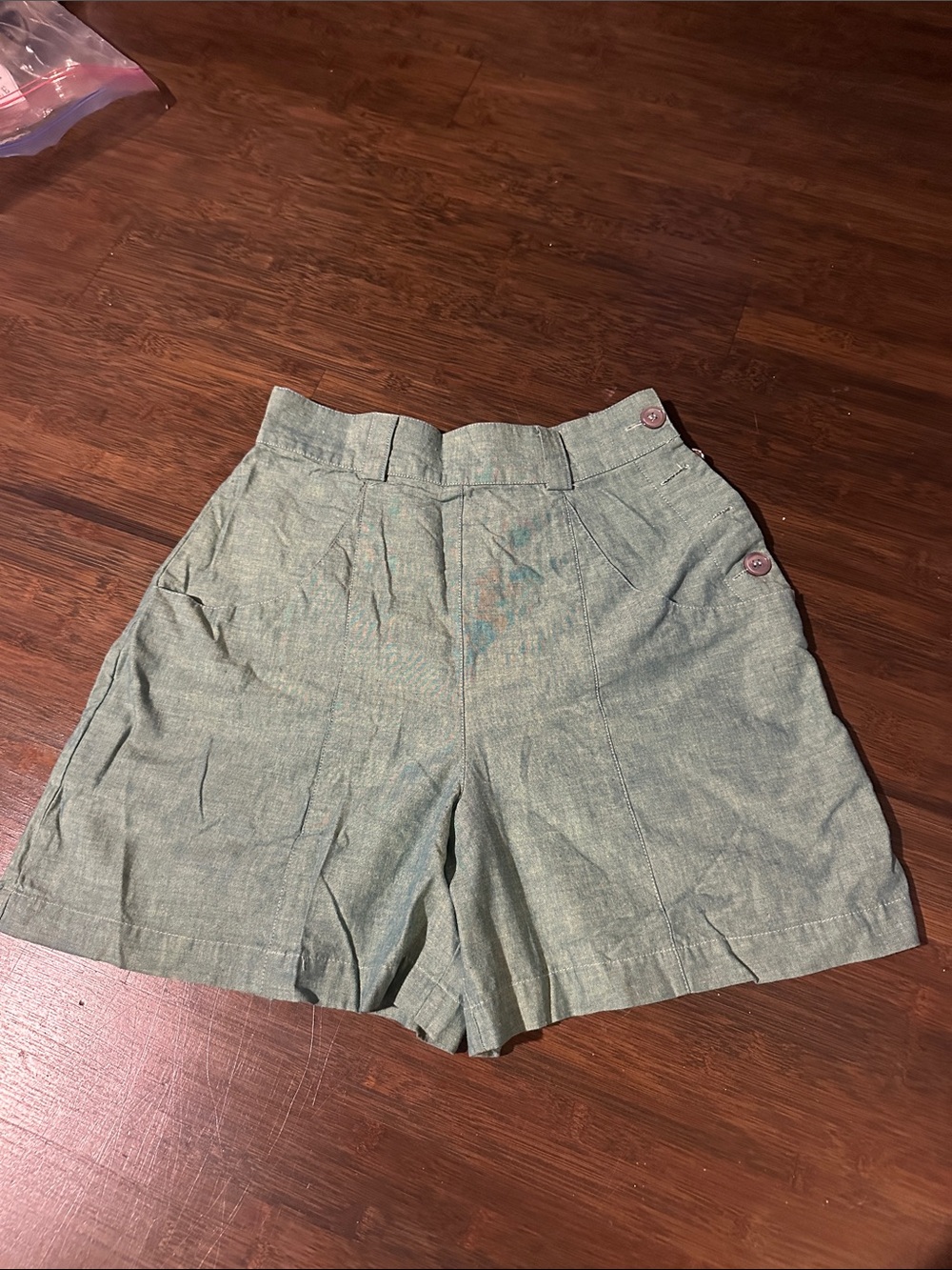 Vintage Espirit High-Waist Side-Button Linen Blend Shorts - Sage Green